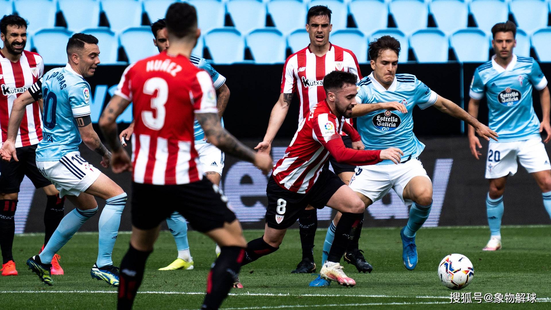 西甲倒计时,斯图加特窗口期队长鼓劲,细节引发关注,悬念犹存,更衣室氛围转暖 西甲倒计时,斯图加特窗口期队长鼓劲,细节引发关注,悬念犹存,更衣室氛围转暖