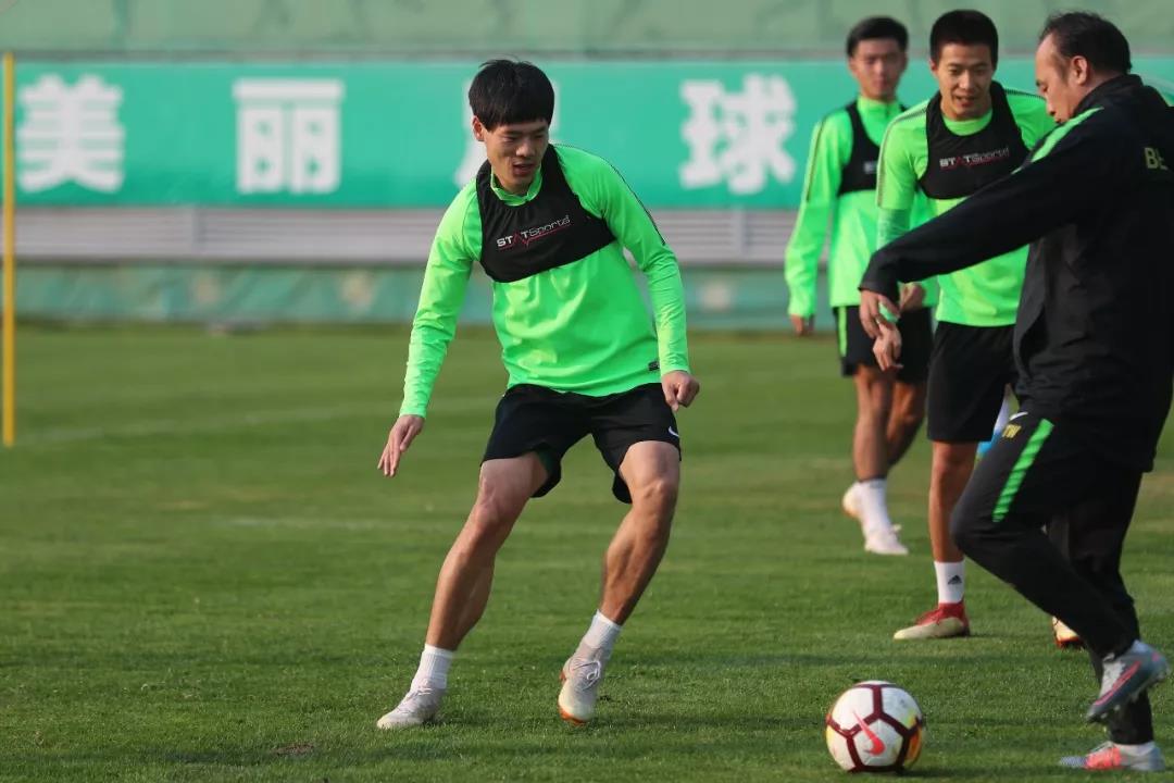 包含今夜体能课后,曼城完成体检备战NBA总决赛,引发热议,训练强度明显提升的词条 包含今夜体能课后,曼城完成体检备战NBA总决赛,引发热议,训练强度明显提升的词条