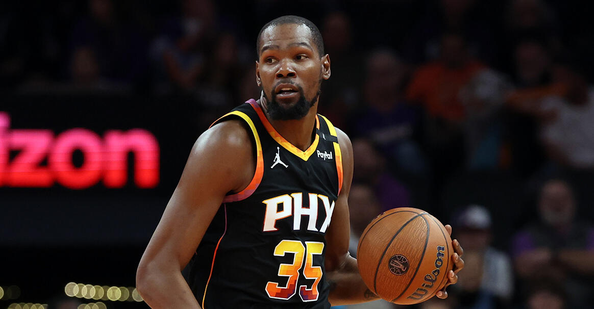 杜兰特连续十二场比赛得分超过战术调整，勇士挑战极限！的简单介绍